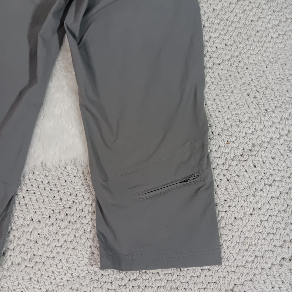 Magellan Women's Gray Outdoor Lightweight Cropped Pants, Small - Picture 7 of 11